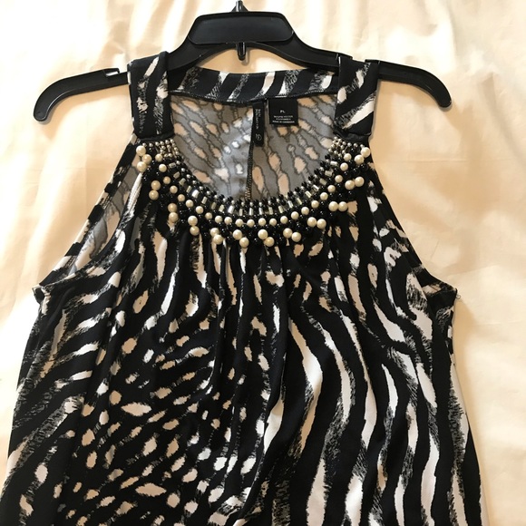 Beaded Tunic Top by “New Directions” Petite - Picture 3 of 3